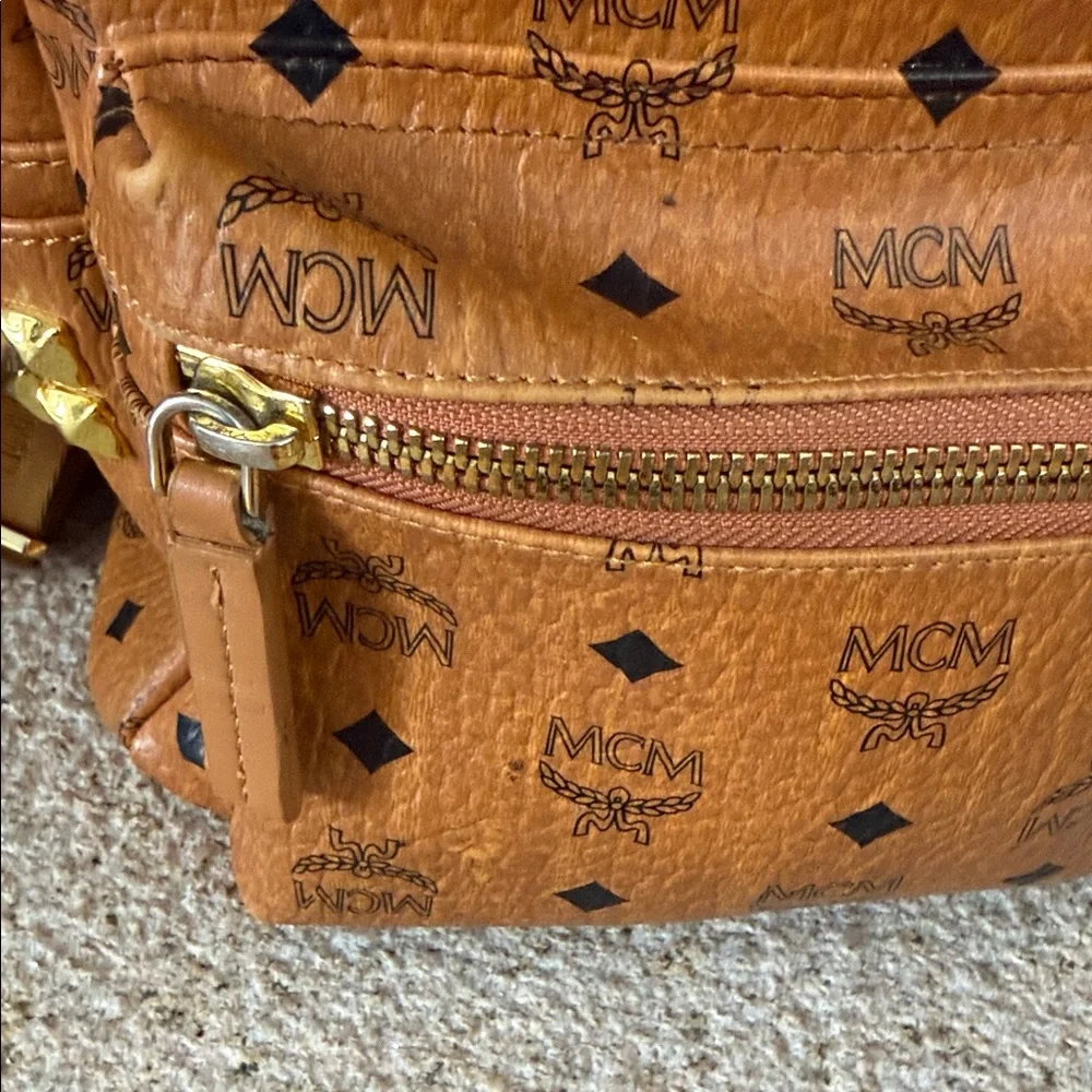 MCM Stark Side Studs Backpack 🔥